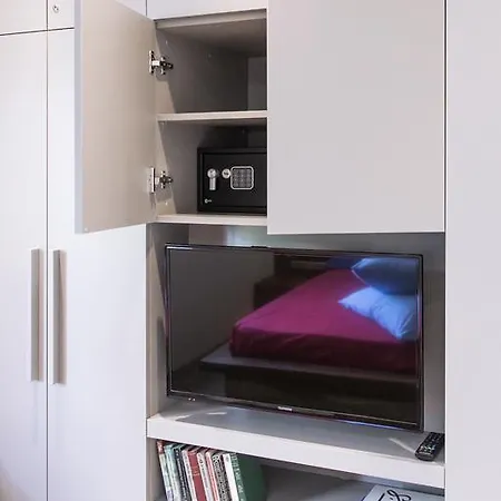 Luxury 2 Bdrm 10' Minutes Walk From The Acropolis