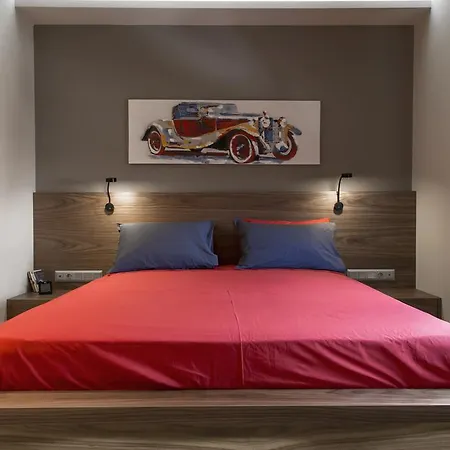 Luxury 2 Bdrm 10' Minutes Walk From The Acropolis * Athens