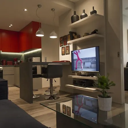 Luxury 2 Bdrm 10' Minutes Walk From The Acropolis